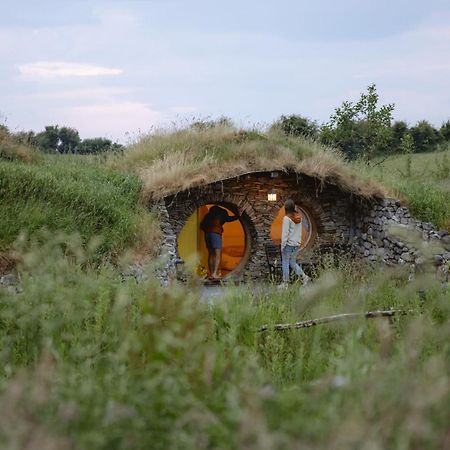 Mayo Glamping Каслбар Экстерьер фото