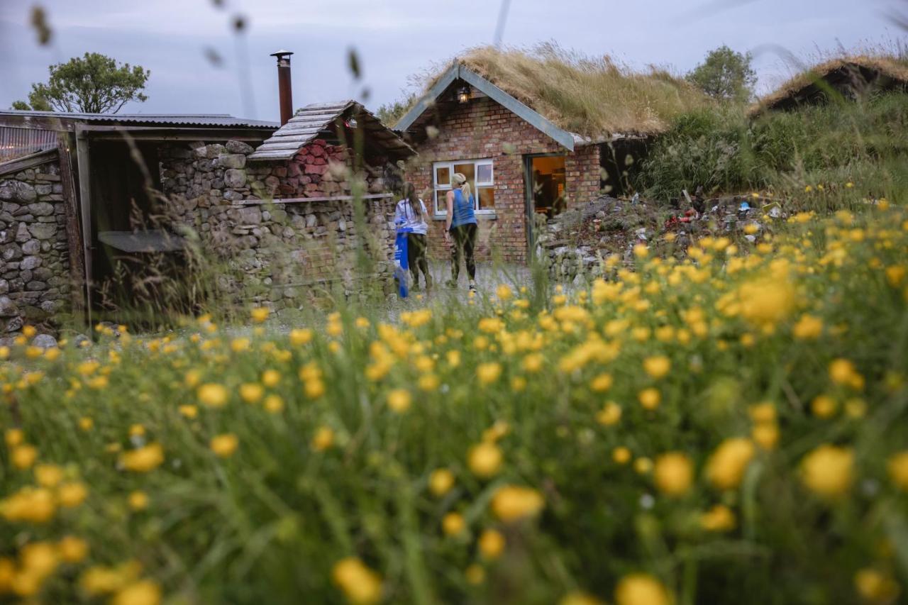 Mayo Glamping Каслбар Экстерьер фото