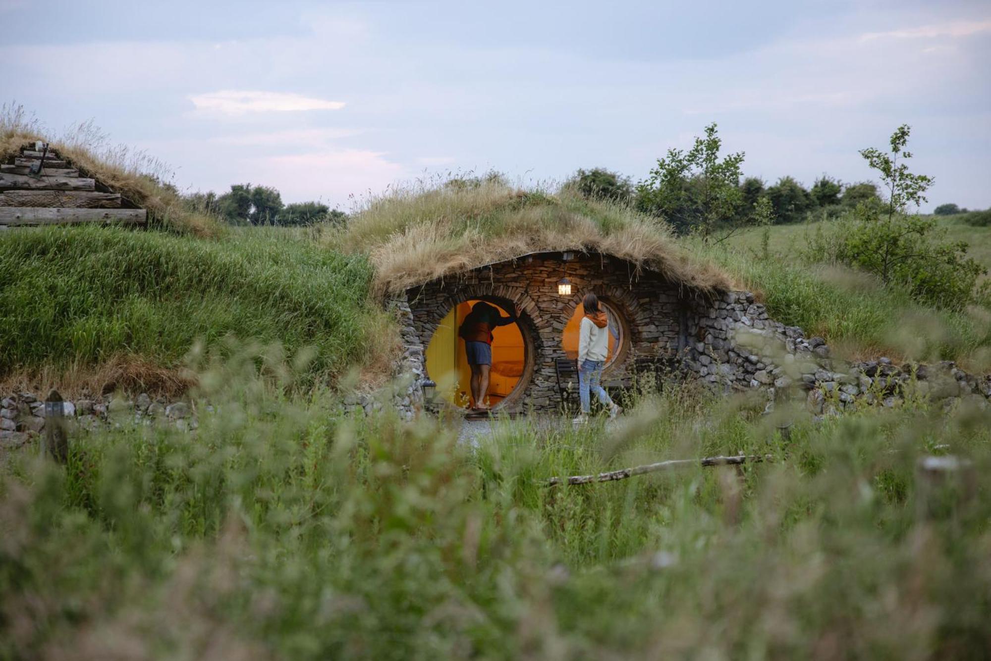 Mayo Glamping Каслбар Экстерьер фото